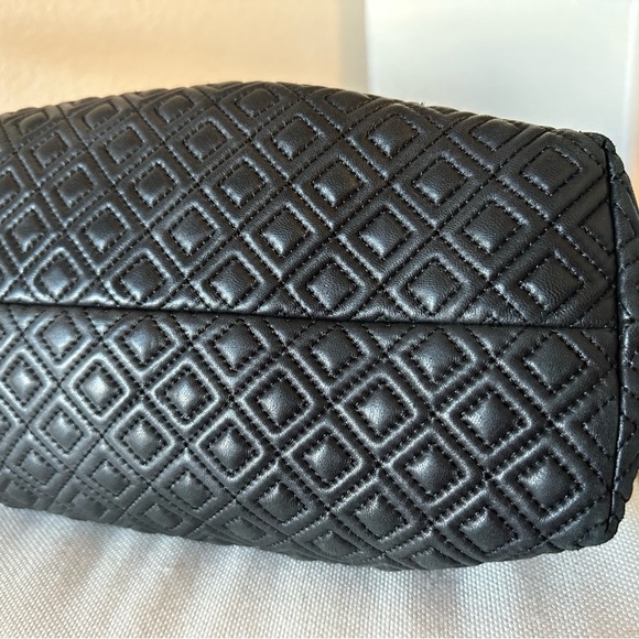 Authentic Tory Burch - Picture 14 of 16